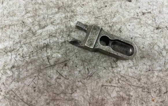 KIA Carens I Fuel Injector clamp holder