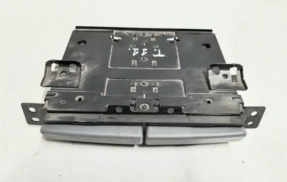 Cup holder front