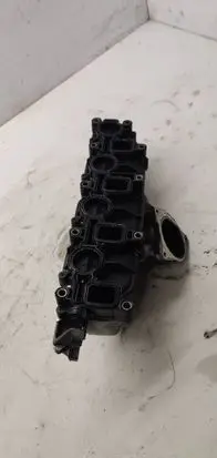 Volkswagen PASSAT B6 Intake manifold 03L129711E