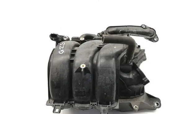 Toyota Yaris XP210 Intake manifold 17101F3040