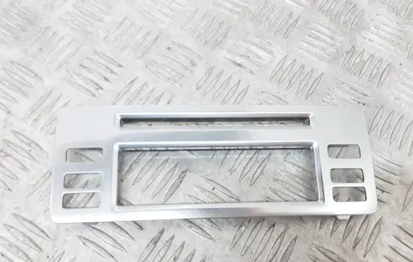 Volvo V70 Radio/GPS head unit trim 30643648