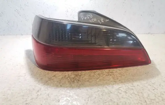 Peugeot 406 Rear/tail lights