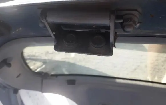 Nissan Almera N16 Tailgate/trunk/boot hinge