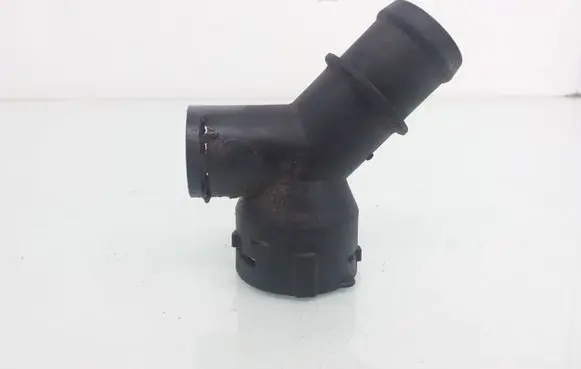 Volkswagen Golf V Engine coolant pipe/hose 1K0122291AE