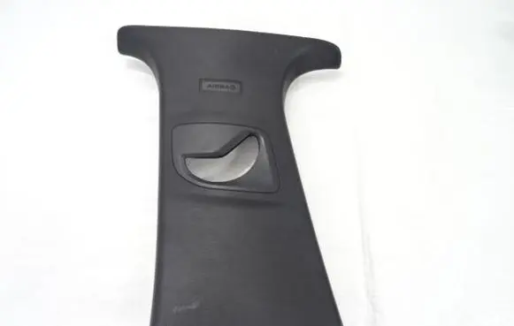 Peugeot 308 (C) pillar trim 9677446077