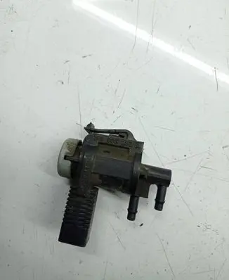 Skoda Octavia Mk2 (1Z) Turbo solenoid valve 1k0906283a