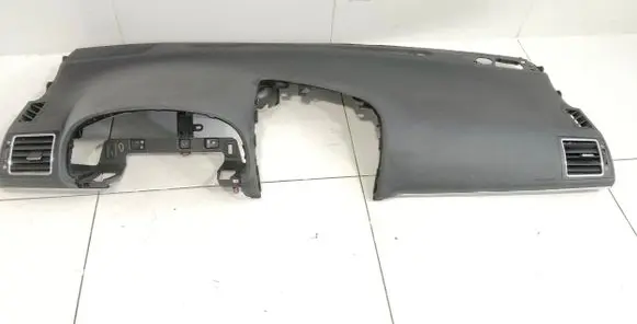 Toyota Avensis T270 Dashboard