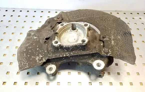 BMW 5 E60 E61 Front wheel hub 6760953L