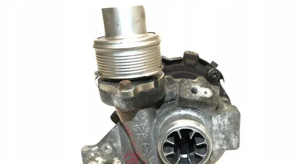 Audi Q7 4L Turbo 057145873T