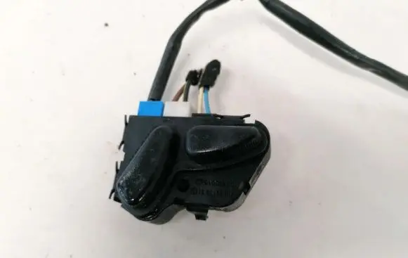 Mercedes-Benz E W210 Seat control switch 2108213851 03463815