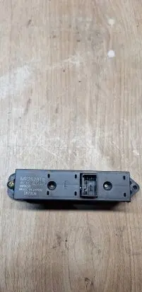 Mitsubishi Galant Electric window control switch MR252818 2670D6