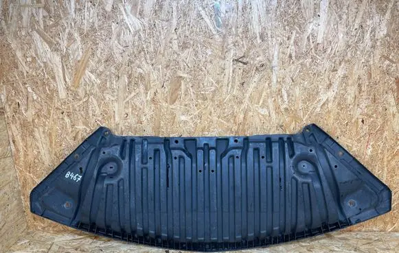Mercedes-Benz E A207 Front bumper skid plate/under tray A2075200623