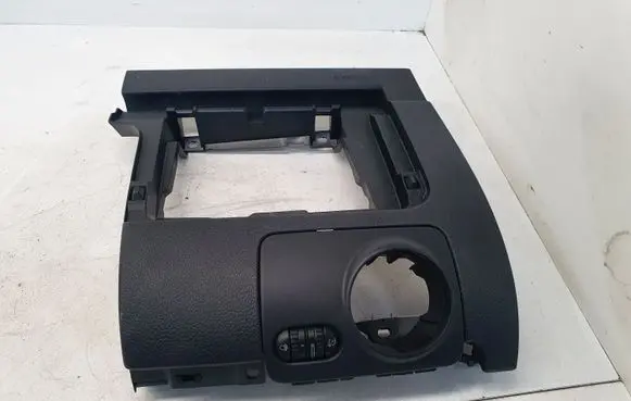 Volkswagen Golf VI Dashboard lower bottom trim panel 5K1858367