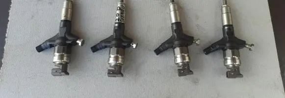 Subaru Forester SH Fuel injector 16613AA020
