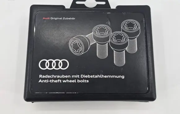 Audi A5 Anti-theft wheel nuts and lock 82A071455