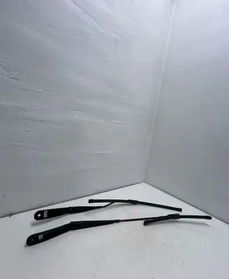 BMW X1 F48 F49 Front wiper blade arm 7360506 04122105 03122104