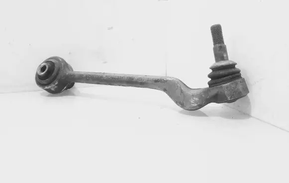 BMW 1 E81 E87 Front control arm 6763700R 31126763700R