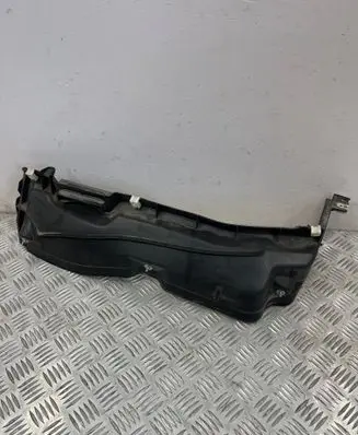 BMW 2 F46 Heat shield in engine bay 7290813 15677210 BAS55GF10
