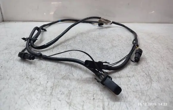 Land Rover Discovery Sport Windshield washer spray nozzle FK7214297AC