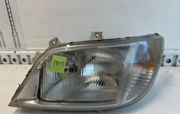 Mercedes-Benz Sprinter W901 W902 W903 W904 Headlight/headlamp 15053100