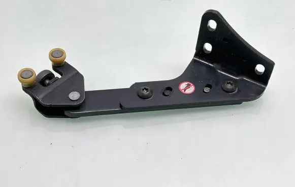 Peugeot Traveller Sliding door lower roller guide/hinge 98080758