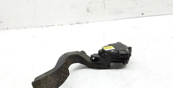 Volkswagen PASSAT B5.5 Accelerator throttle pedal 8D1723523E