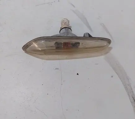 BMW 3 E46 Front fender indicator light 4166r