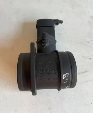Audi A3 S3 8P Mass air flow meter 0281002531