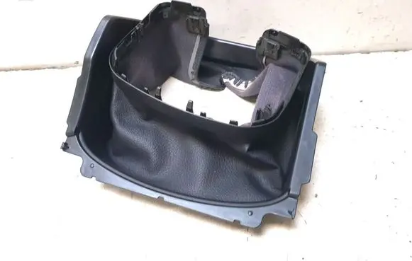 Mercedes-Benz GLK (X204) Steering wheel column trim A2046820716