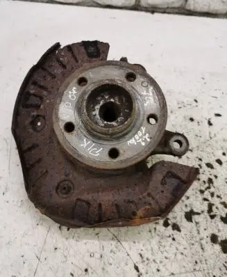 Mercedes-Benz Vito Viano W639 Front wheel hub