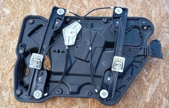 Dodge Journey Front window lifting mechanism without motor