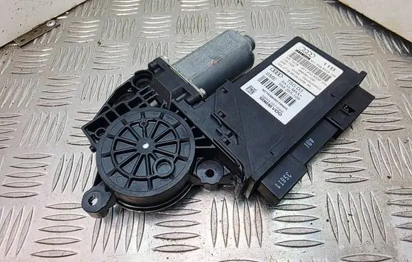 Audi A8 S8 D3 4E Front door window regulator motor 4E1959801B 998265108