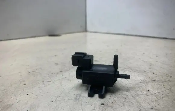 Opel Astra H Vacuum valve 72244800 08T297