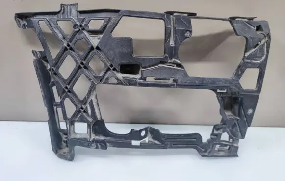 Volkswagen Golf VII Front bumper mounting bracket 5G0807724D