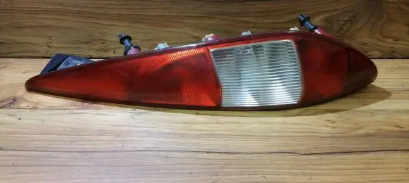 Ford Mondeo Mk III Rear/tail lights 1s7113404c 1s71-13404-c