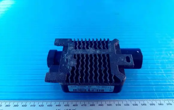 Ford Focus Fan control module 940002906 500012946811