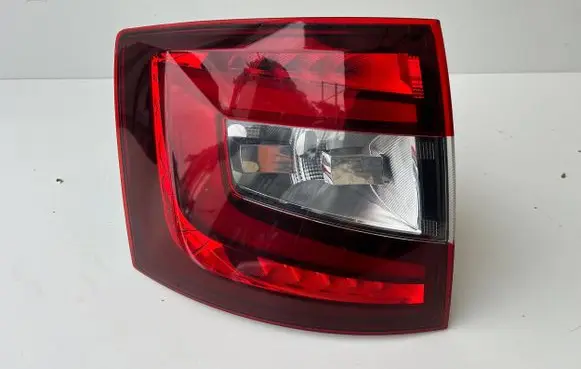 Skoda Octavia Mk3 (5E) Rear/tail lights 5E9945711