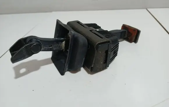BMW 5 E60 E61 Front door check strap stopper 7033609