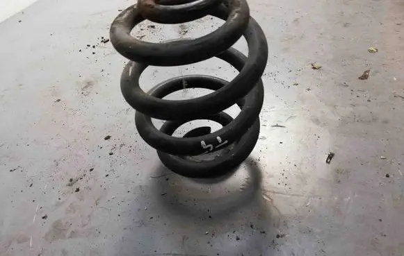 Volkswagen Transporter - Caravelle T5 Front coil spring