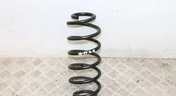 Toyota Auris 150 Rear coil spring