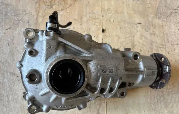 BMW 5 G30 G31 G38 Gearbox transfer box case 1045935 MG88505920323B278 BG038120746211