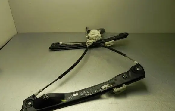 BMW 1 E81 E87 Front door window regulator with motor 7138465 I7713