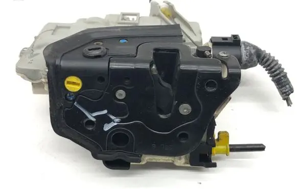 Audi A4 S4 B8 8K Rear door lock 