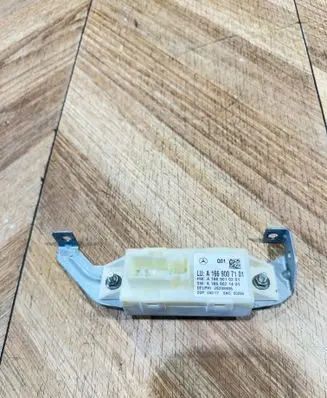 Mercedes-Benz C W204 Light module LCM A1669007101 A1669010201 28298906