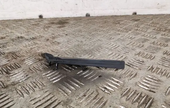 Subaru Forester SJ Fender end trim 65250SG030