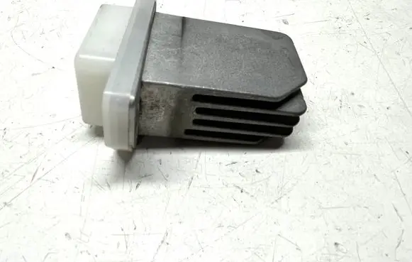 Nissan Qashqai Heater blower motor/fan resistor 70T038C25