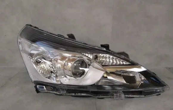 Toyota Verso Headlight/headlamp 811100F160 14176FE 131085937