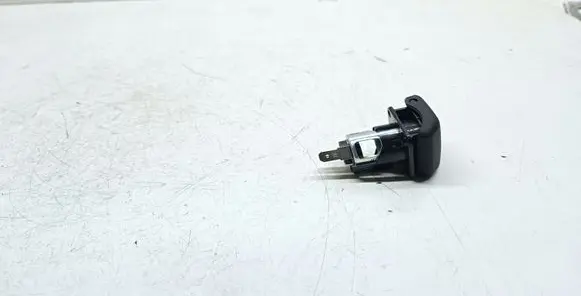 BMW X5 E70 Cigarette lighter front 