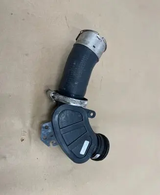 Land Rover Discovery Sport Intercooler hose/pipe GJ326C780