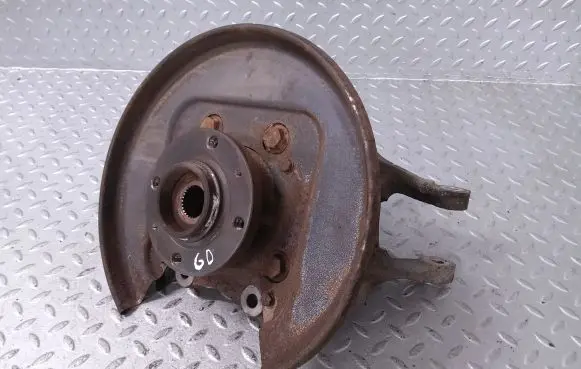 Citroen DS5 Rear wheel hub 9670245780
